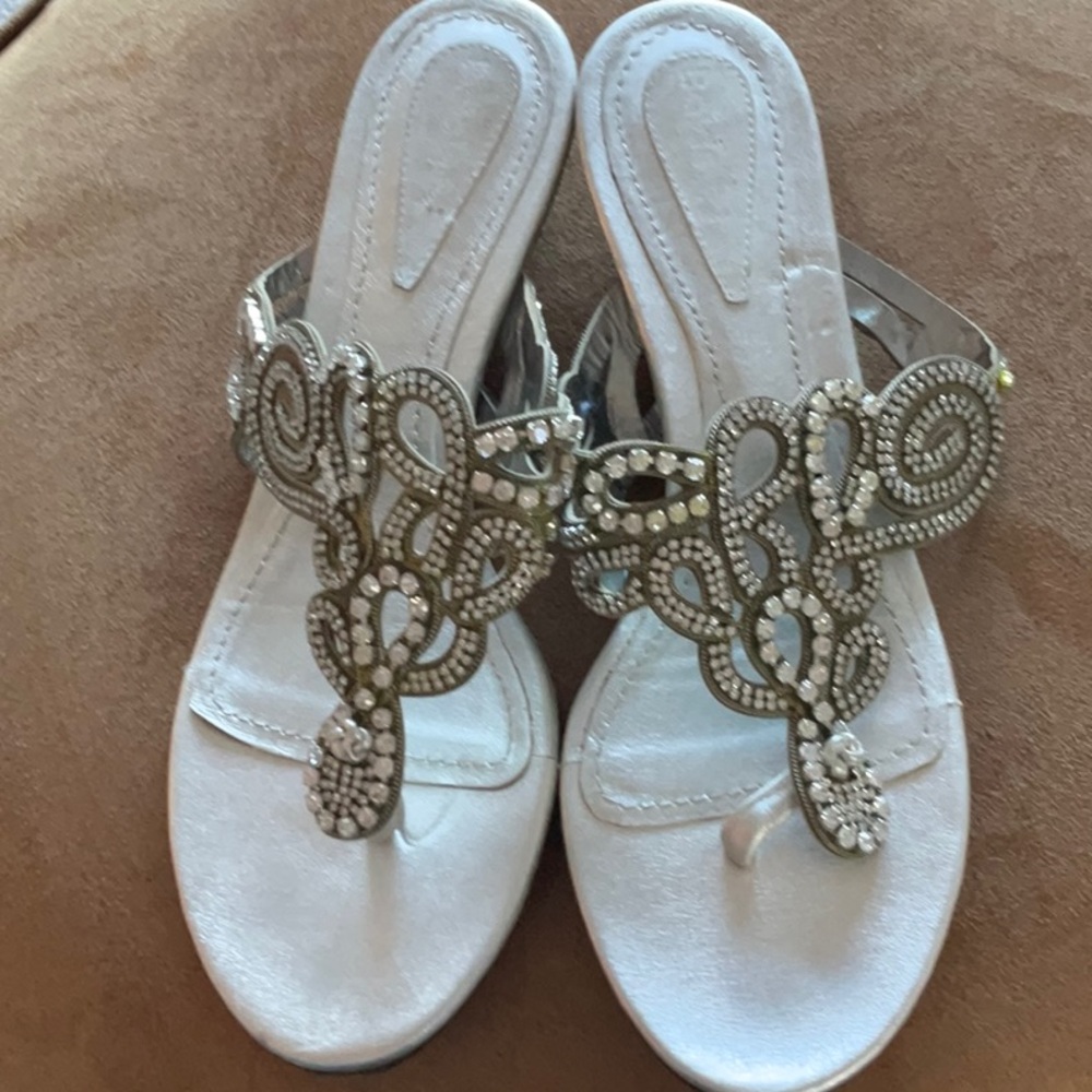 SILVER JEWELED LEATHER sandals 38.5 8 8.5 BALDININI absolutely stunning shoes